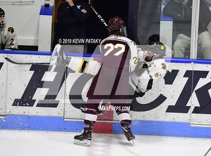 Thumbnail 1 in Sheehan vs. Daniel Hand (CIAC D3 Semifinal) photogallery.