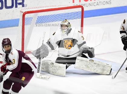 Thumbnail 3 in Sheehan vs. Daniel Hand (CIAC D3 Semifinal) photogallery.