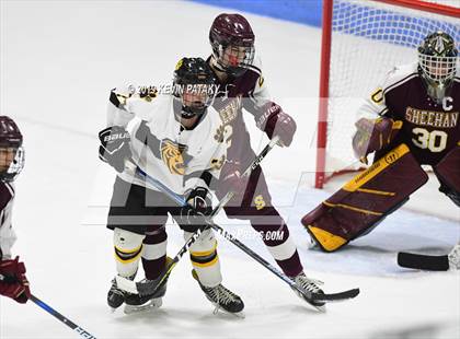 Thumbnail 2 in Sheehan vs. Daniel Hand (CIAC D3 Semifinal) photogallery.