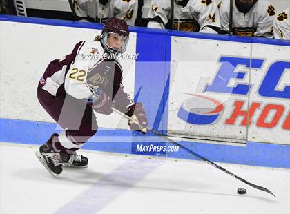 Thumbnail 2 in Sheehan vs. Daniel Hand (CIAC D3 Semifinal) photogallery.