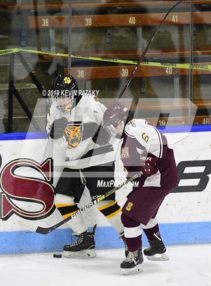 Thumbnail 3 in Sheehan vs. Daniel Hand (CIAC D3 Semifinal) photogallery.