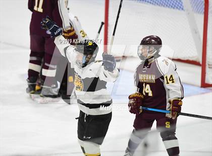 Thumbnail 1 in Sheehan vs. Daniel Hand (CIAC D3 Semifinal) photogallery.