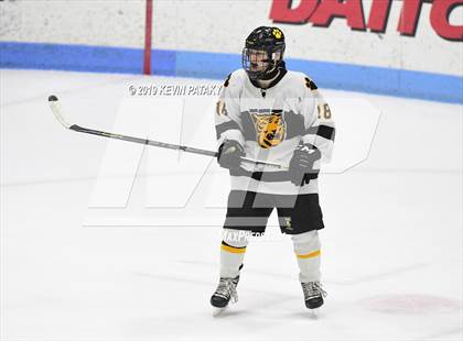 Thumbnail 1 in Sheehan vs. Daniel Hand (CIAC D3 Semifinal) photogallery.