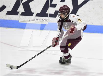 Thumbnail 2 in Sheehan vs. Daniel Hand (CIAC D3 Semifinal) photogallery.
