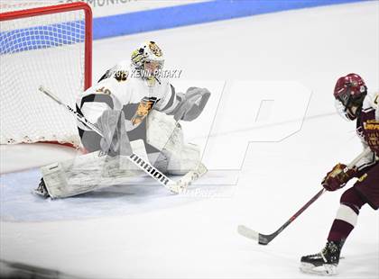 Thumbnail 1 in Sheehan vs. Daniel Hand (CIAC D3 Semifinal) photogallery.