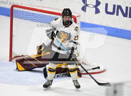 Thumbnail 2 in Sheehan vs. Daniel Hand (CIAC D3 Semifinal) photogallery.