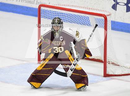 Thumbnail 1 in Sheehan vs. Daniel Hand (CIAC D3 Semifinal) photogallery.