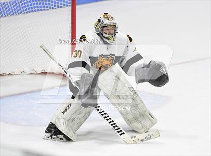 Thumbnail 1 in Sheehan vs. Daniel Hand (CIAC D3 Semifinal) photogallery.