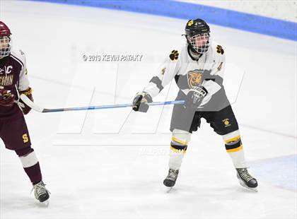 Thumbnail 1 in Sheehan vs. Daniel Hand (CIAC D3 Semifinal) photogallery.