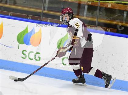 Thumbnail 1 in Sheehan vs. Daniel Hand (CIAC D3 Semifinal) photogallery.