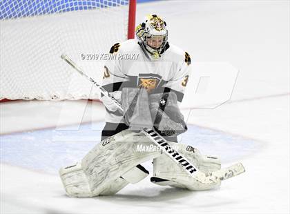 Thumbnail 2 in Sheehan vs. Daniel Hand (CIAC D3 Semifinal) photogallery.