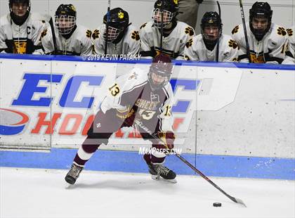 Thumbnail 2 in Sheehan vs. Daniel Hand (CIAC D3 Semifinal) photogallery.