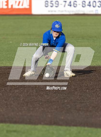 Thumbnail 2 in Beechwood vs Newport Central Catholic photogallery.