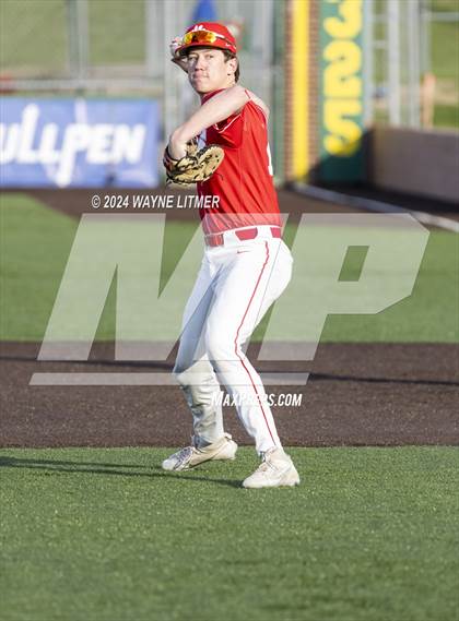 Thumbnail 1 in Beechwood vs Newport Central Catholic photogallery.