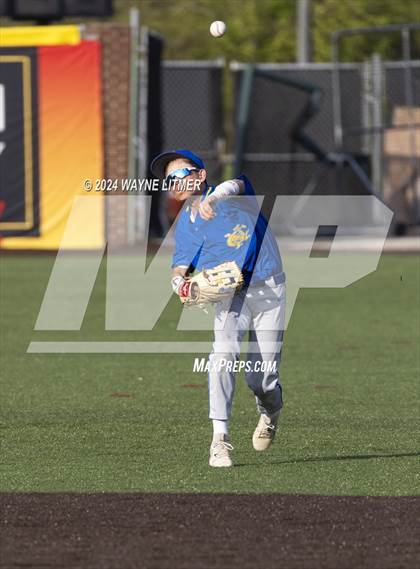 Thumbnail 1 in Beechwood vs Newport Central Catholic photogallery.