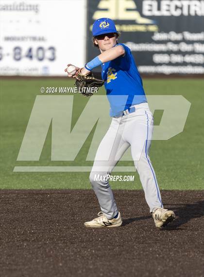 Thumbnail 1 in Beechwood vs Newport Central Catholic photogallery.