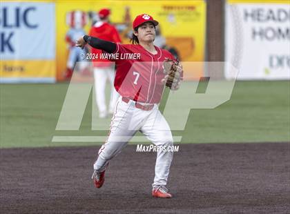 Thumbnail 2 in Beechwood vs Newport Central Catholic photogallery.