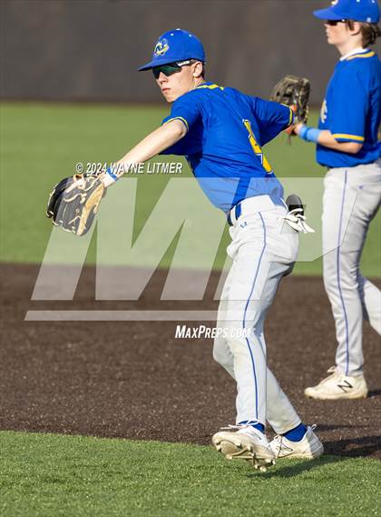 Thumbnail 2 in Beechwood vs Newport Central Catholic photogallery.