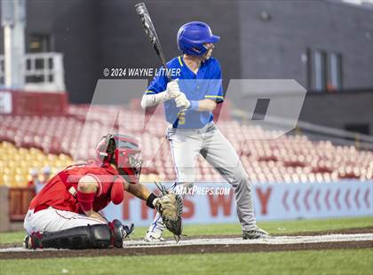 Thumbnail 1 in Beechwood vs Newport Central Catholic photogallery.