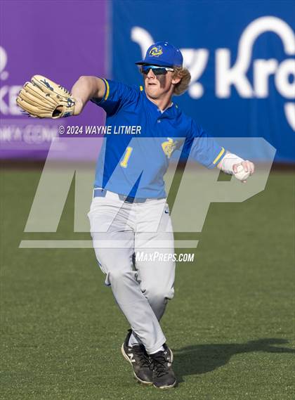 Thumbnail 3 in Beechwood vs Newport Central Catholic photogallery.