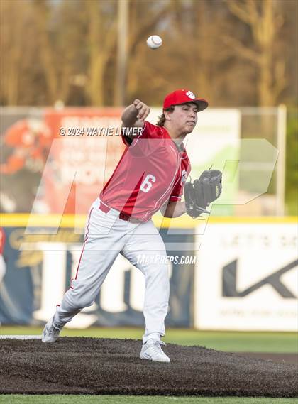 Thumbnail 1 in Beechwood vs Newport Central Catholic photogallery.