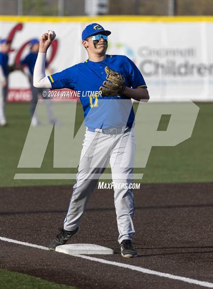 Thumbnail 3 in Beechwood vs Newport Central Catholic photogallery.
