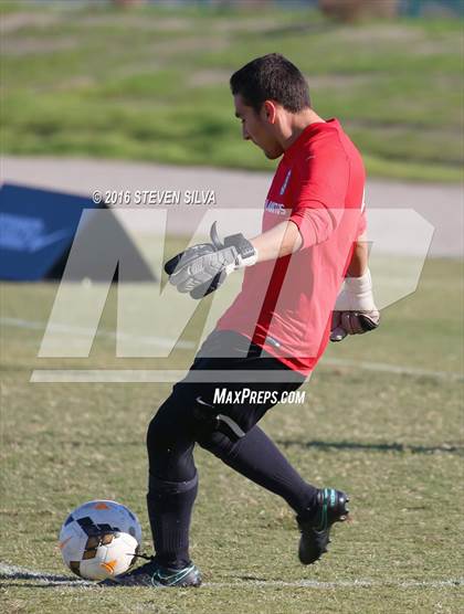 Thumbnail 2 in Los Alamitos vs. Loyola (22nd Annual SoCal Soccer Classic) photogallery.