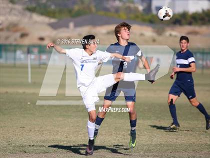 Thumbnail 2 in Los Alamitos vs. Loyola (22nd Annual SoCal Soccer Classic) photogallery.