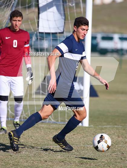 Thumbnail 3 in Los Alamitos vs. Loyola (22nd Annual SoCal Soccer Classic) photogallery.