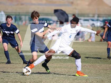 Thumbnail 2 in Los Alamitos vs. Loyola (22nd Annual SoCal Soccer Classic) photogallery.