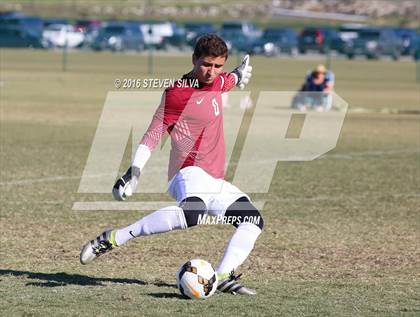 Thumbnail 3 in Los Alamitos vs. Loyola (22nd Annual SoCal Soccer Classic) photogallery.