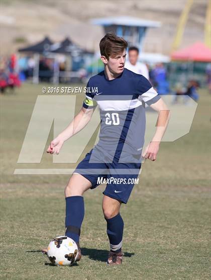 Thumbnail 3 in Los Alamitos vs. Loyola (22nd Annual SoCal Soccer Classic) photogallery.