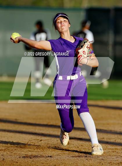Thumbnail 2 in Fossil Ridge vs Timber Creek photogallery.