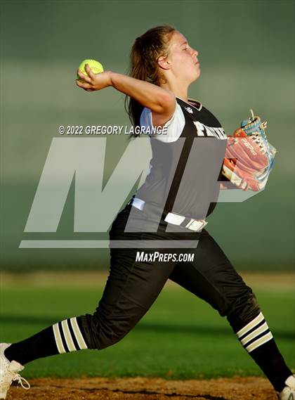 Thumbnail 1 in Fossil Ridge vs Timber Creek photogallery.