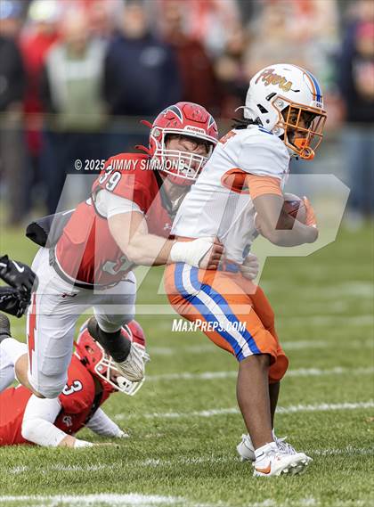 Thumbnail 2 in Glenwood vs East St. Louis (IHSA 6A Second Round) photogallery.