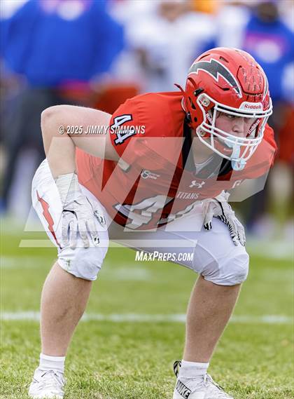 Thumbnail 2 in Glenwood vs East St. Louis (IHSA 6A Second Round) photogallery.