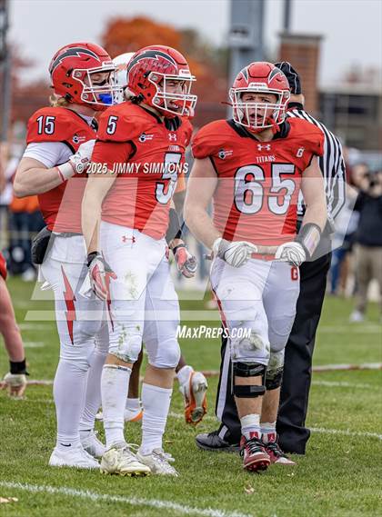 Thumbnail 3 in Glenwood vs East St. Louis (IHSA 6A Second Round) photogallery.
