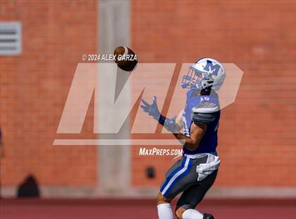 Thumbnail 1 in Seguin @ MacArthur photogallery.