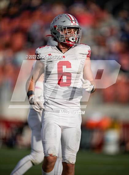 Thumbnail 2 in Beaver vs. Kanab (UHSAA 1A Semifinal) photogallery.