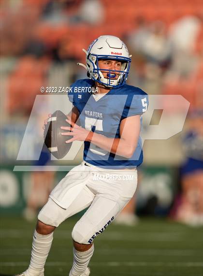 Thumbnail 2 in Beaver vs. Kanab (UHSAA 1A Semifinal) photogallery.