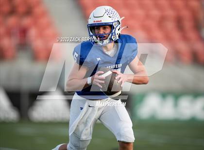 Thumbnail 1 in Beaver vs. Kanab (UHSAA 1A Semifinal) photogallery.