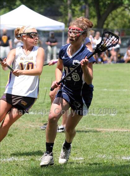 Thumbnail 3 in Eastport-South Manor vs. Sayville (Section 11 Class B Semifinal) photogallery.