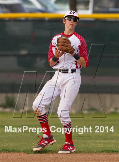 Thumbnail 1 in Lake Travis vs. Hendrickson photogallery.
