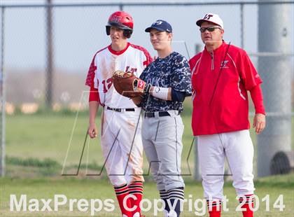 Thumbnail 3 in Lake Travis vs. Hendrickson photogallery.