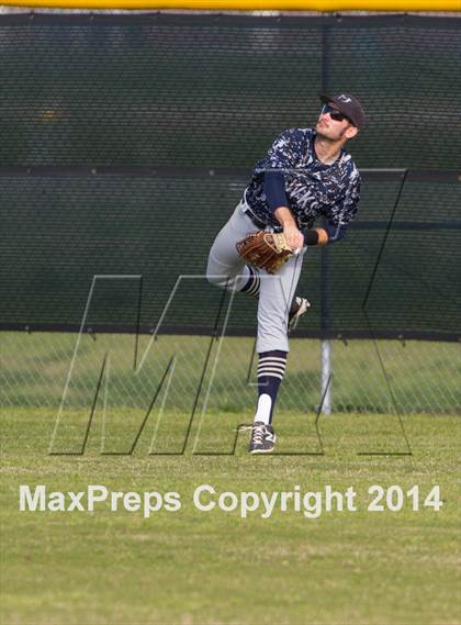 Thumbnail 2 in Lake Travis vs. Hendrickson photogallery.