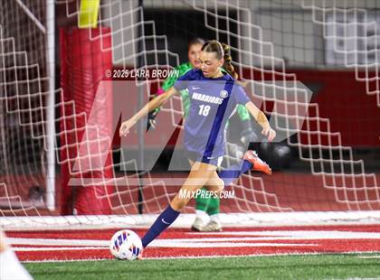 Thumbnail 2 in Desert Hills vs. Snow Canyon (UHSAA 4A Semifinal) photogallery.
