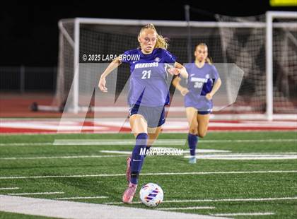 Thumbnail 3 in Desert Hills vs. Snow Canyon (UHSAA 4A Semifinal) photogallery.
