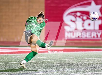 Thumbnail 2 in Desert Hills vs. Snow Canyon (UHSAA 4A Semifinal) photogallery.