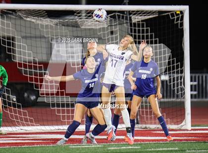 Thumbnail 2 in Desert Hills vs. Snow Canyon (UHSAA 4A Semifinal) photogallery.