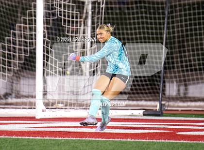 Thumbnail 2 in Desert Hills vs. Snow Canyon (UHSAA 4A Semifinal) photogallery.